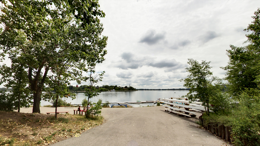 North Glenmore Park House for sale near Chamberlain Real Estate Group