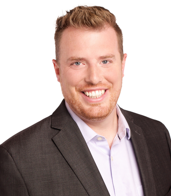 Portrait of Alex Weston, REALTOR&reg;, Advisor.
