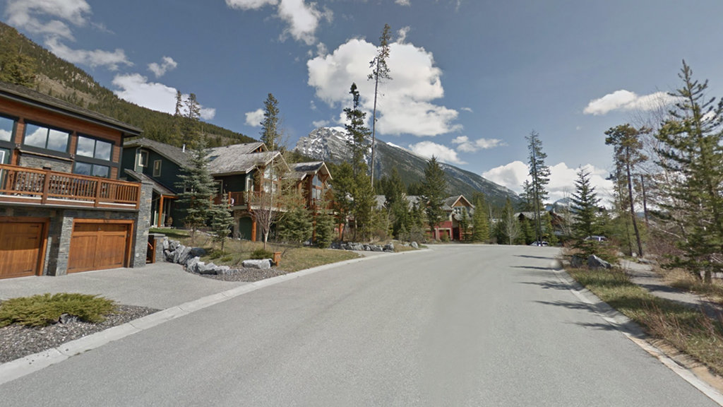 Silvertip house for sale