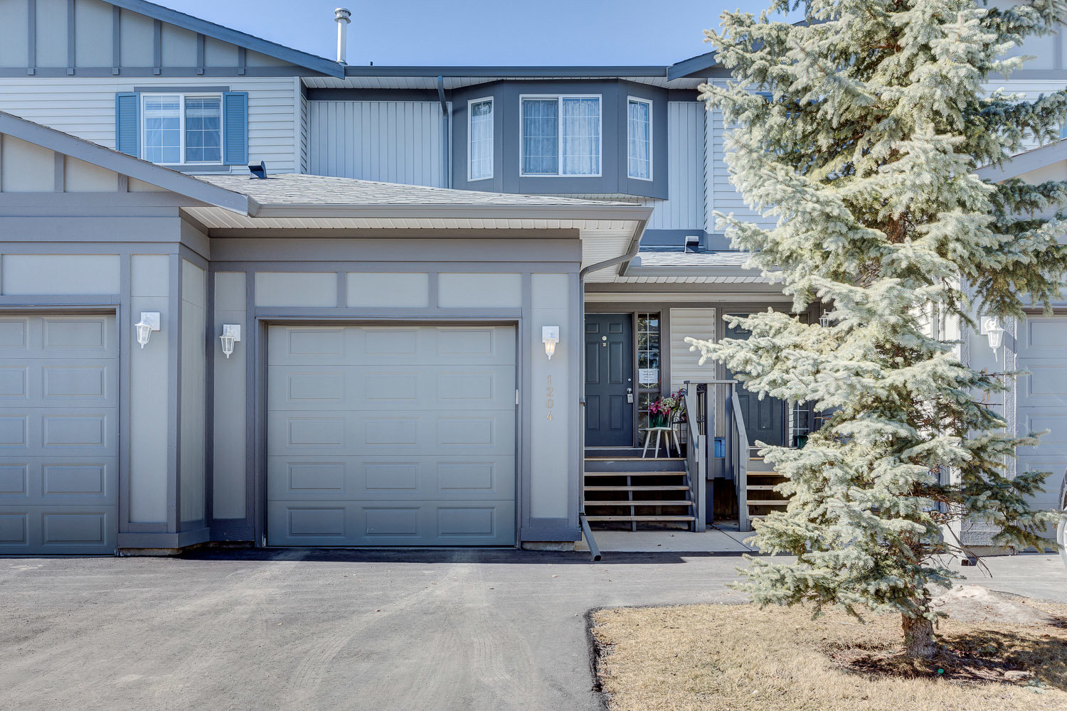 Willow Brook House for sale Chamberlain Real Estate Group