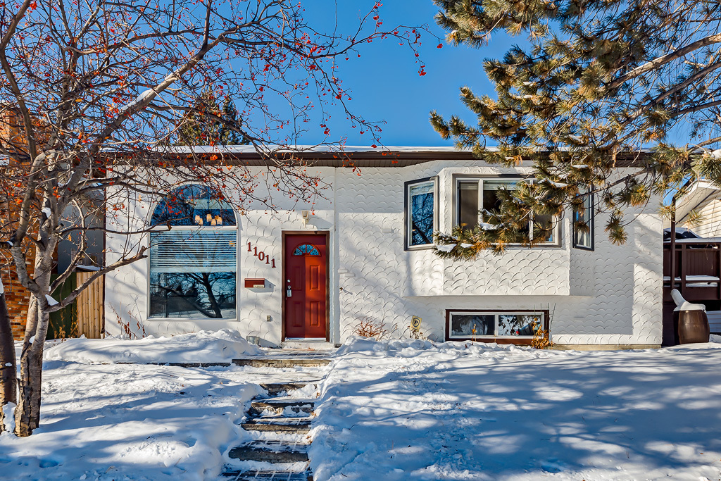 Braeside Calgary Real Estate, House for sale, Listings Alberta